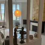 Bo, Peace & * Μπορντό