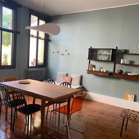 Bo, Peace & アパート ボルドー